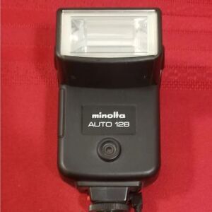 Minolta Auto 128 Shoe Mount Flash with cord